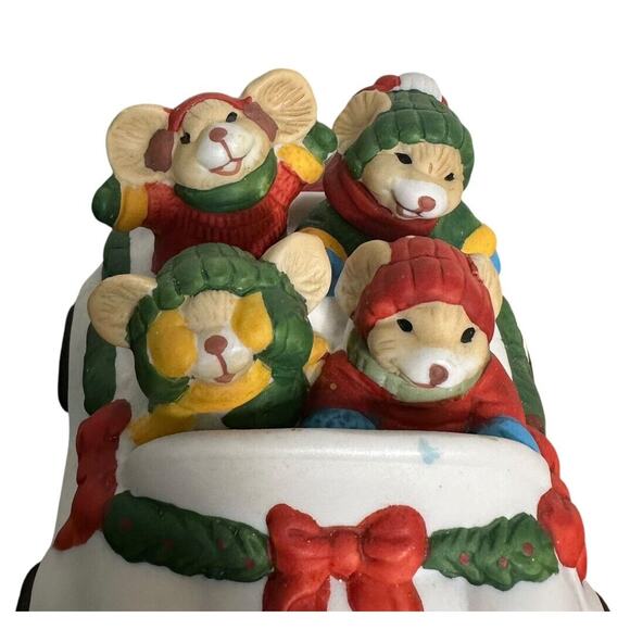 House of Lloyd Christmas Around the World Good Cheer Mice Ride Car Music Box - Picture 3 of 8